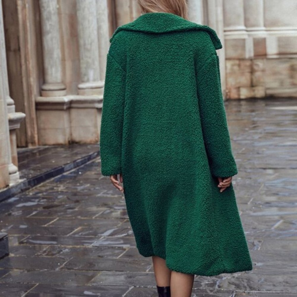 Contemporary leopard animal print fuzzy cozy Jacke - Picture 4 of 9